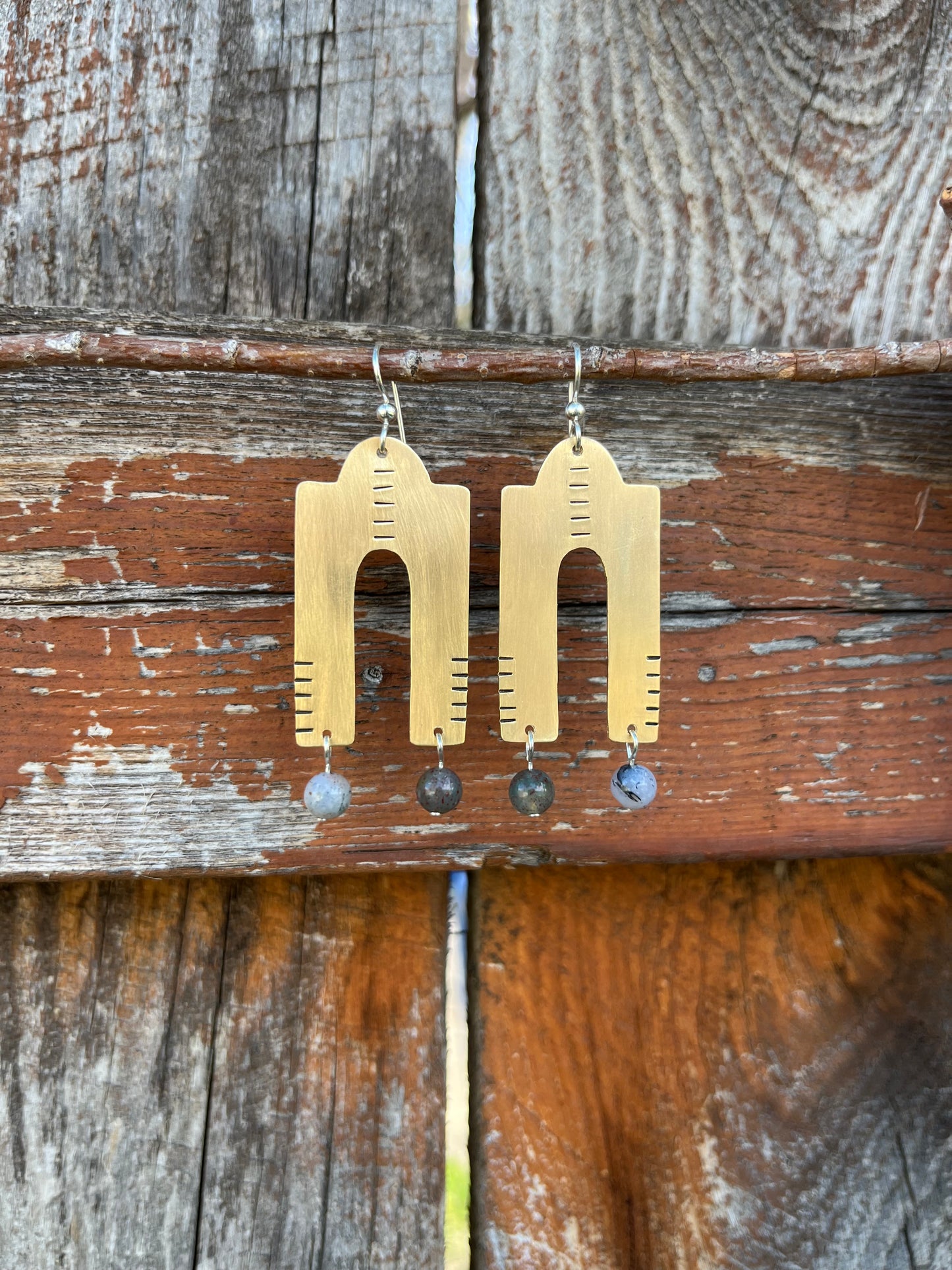 Symmetric Arched Dreamers