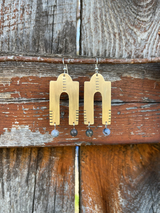 Symmetric Arched Dreamers